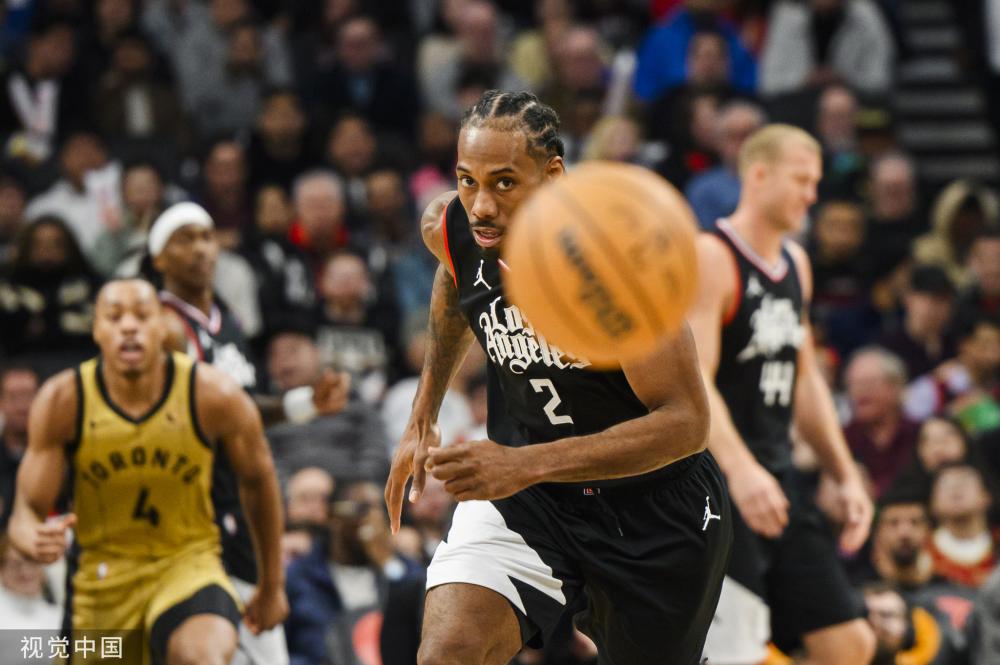 场的球迷基 场的球迷基