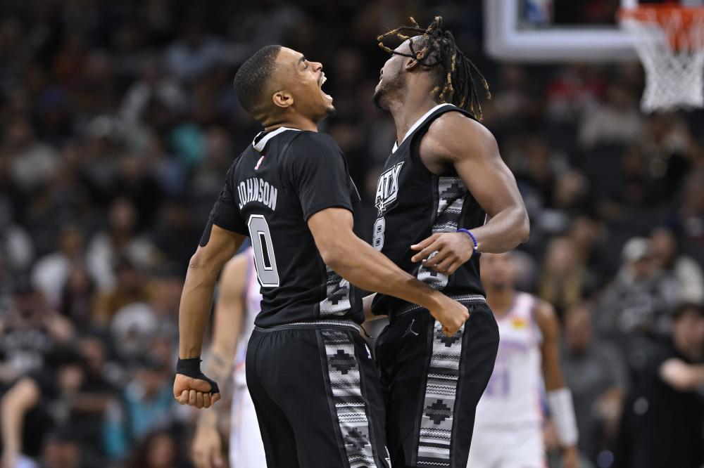 现出了超强 现出了超强