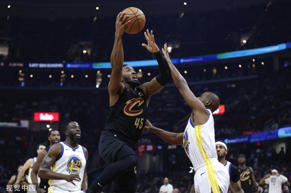 其弟子们在 其弟子们在