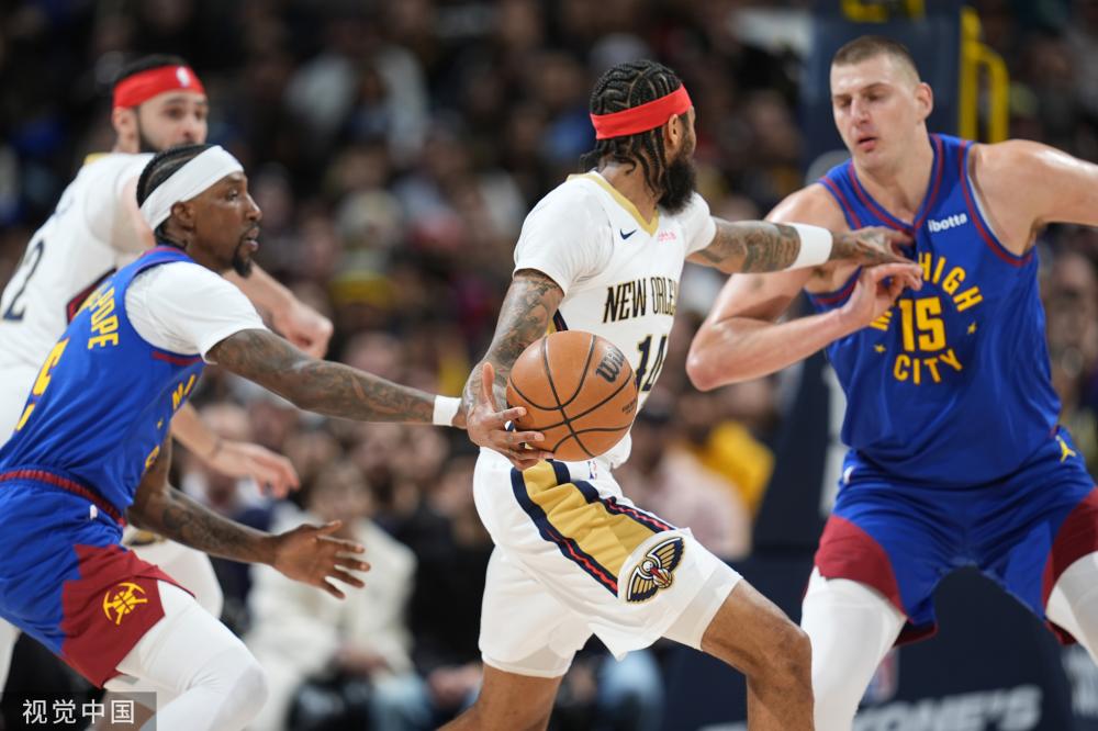 以及他在球 以及他在球