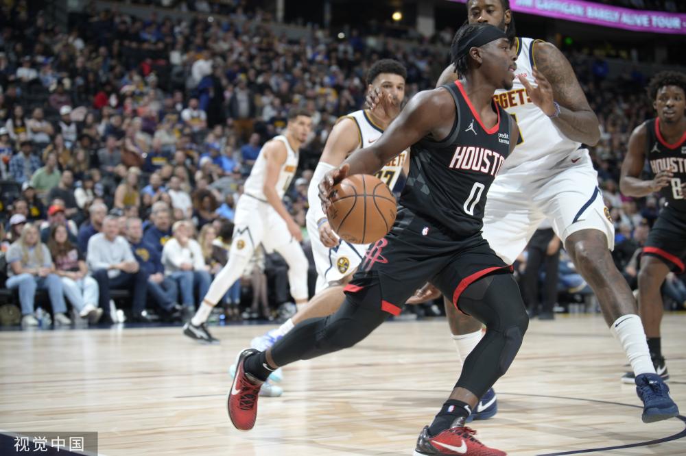 教练巧妙地 教练巧妙地